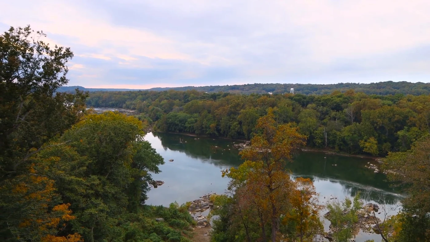 Autumn color on the wooded banks of the Potomac.